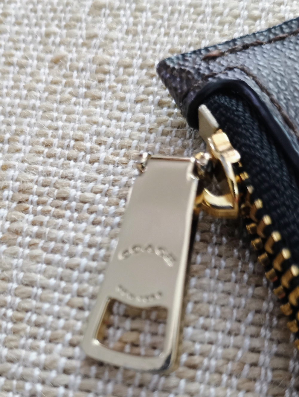Coach One Zip Wallet - Picture 4 of 11